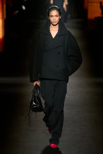 Look 70